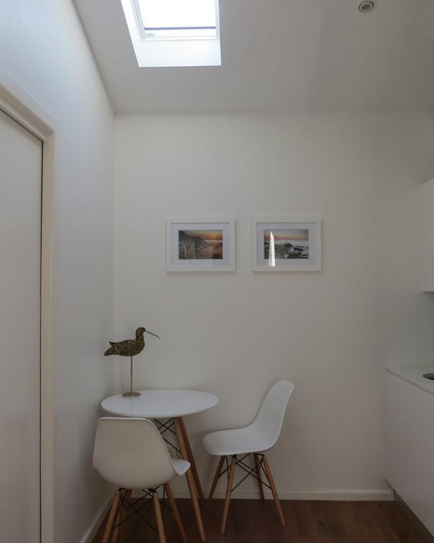 Twenty On Lake North Avoca Room photo